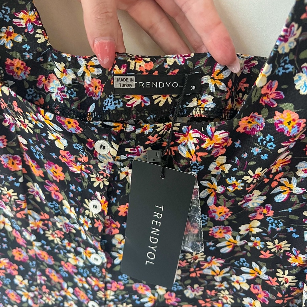 Long Sleeve Colorful Floral Midi Dress - Picture 9 of 13